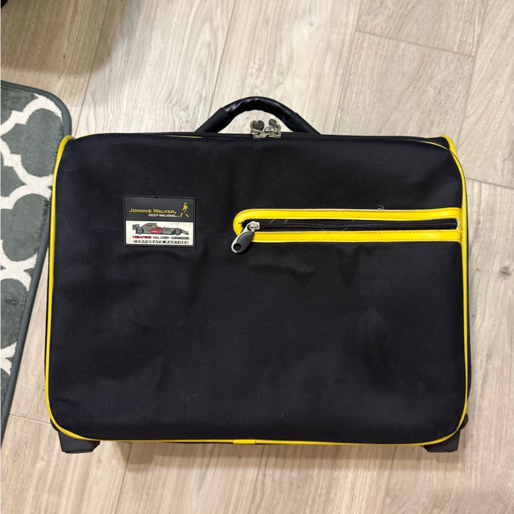 Airplane carry on luggage bag